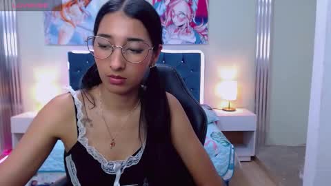 Snapshot of inocent_luna chatting on February 6, 2026, 5:23 am Luna moon online show from February 6, 2026, 5:23 am