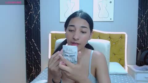 Snapshot of inocent_luna chatting on February 11, 2026, 1:43 am Luna moon online show from February 11, 2026, 1:43 am