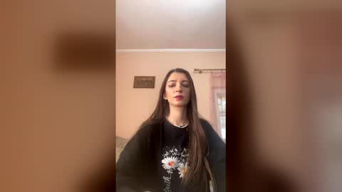 Snapshot of inocent_rossy13 chatting on February 11, 2026, 10:20 am inocent_rossy13 online show from February 11, 2026, 10:20 am