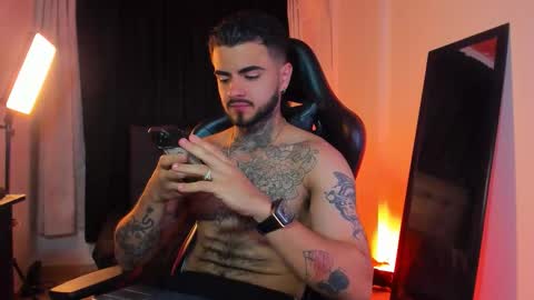 Brayan Chavez online show from December 2, 2025, 1:44 am