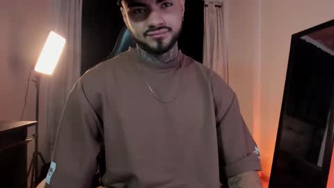 Brayan Chavez online show from December 17, 2025, 2:17 am