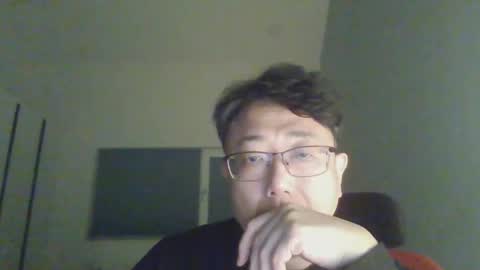 insuclee197641 online show from February 9, 2026, 3:05 pm