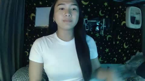 MAXINE online show from December 20, 2025, 11:12 pm