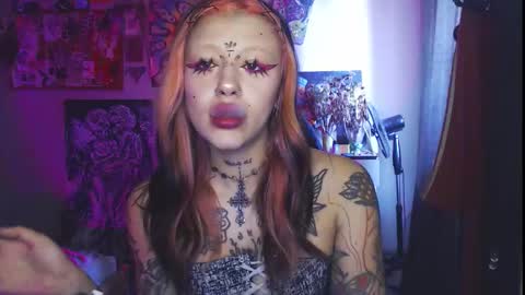 Snapshot of insunnity666 chatting on October 7, 2025, 9:50 am Insunnity666 online show from October 7, 2025, 9:50 am