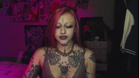 Snapshot of insunnity666 chatting on January 13, 2026, 11:21 pm Insunnity666 online show from January 13, 2026, 11:21 pm