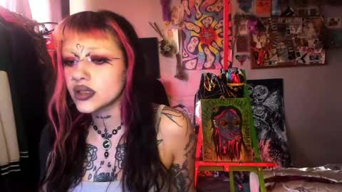 Snapshot of insunnity666 chatting on May 11, 2026, 4:04 pm Insunnity666 online show from May 11, 2026, 4:04 pm