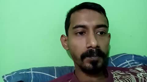 interne8famous online show from December 18, 2024, 7:58 am