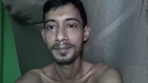 interne8famous online show from September 17, 2025, 2:19 pm