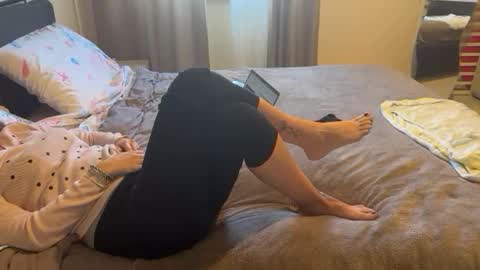 Snapshot of iopensusa chatting on January 8, 2025, 12:47 pm iopensusa online show from January 8, 2025, 12:47 pm