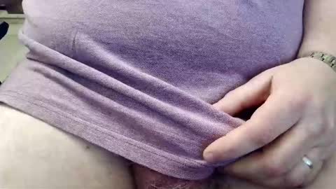 iphorny online show from January 26, 2025, 10:35 pm