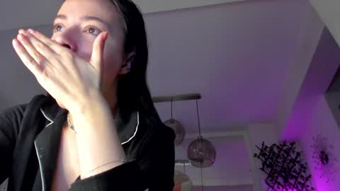 Ir s room online show from February 3, 2025, 5:18 am