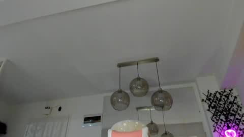 Ir s room online show from February 5, 2025, 5:41 am