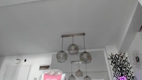 Ir s room online show from February 21, 2025, 6:29 am