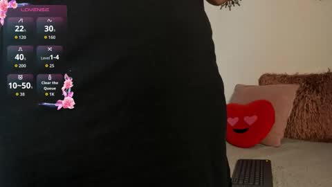 Snapshot of irina_05 chatting on October 17, 2025, 10:34 pm IRINA online show from October 17, 2025, 10:34 pm