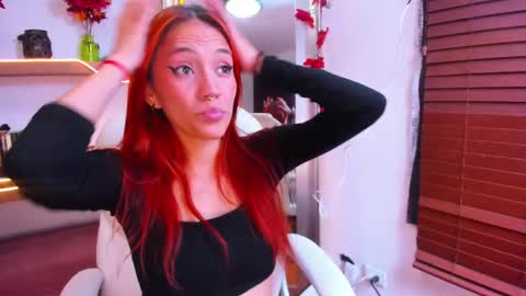 Snapshot of irina_beaux chatting on February 17, 2025, 7:10 pm online show from February 17, 2025, 7:10 pm