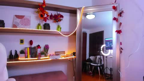 Snapshot of irina_beaux chatting on March 1, 2025, 9:26 pm online show from March 1, 2025, 9:26 pm