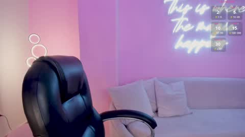 Snapshot of irinaportman chatting on December 4, 2024, 9:29 am Irina online show from December 4, 2024, 9:29 am