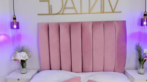 Snapshot of irinasilver chatting on October 11, 2025, 8:29 pm Irina Silver cami online show from October 11, 2025, 8:29 pm