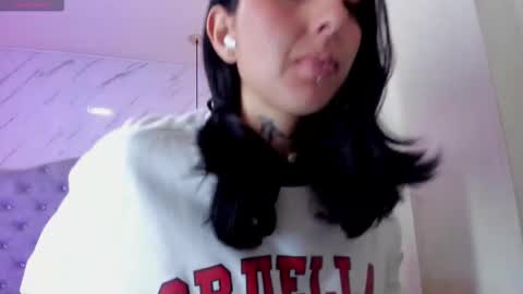 Snapshot of iris_77 chatting on October 12, 2025, 7:13 pm iris_77 online show from October 12, 2025, 7:13 pm