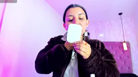 Snapshot of iris_77 chatting on October 30, 2025, 5:13 pm iris_77 online show from October 30, 2025, 5:13 pm