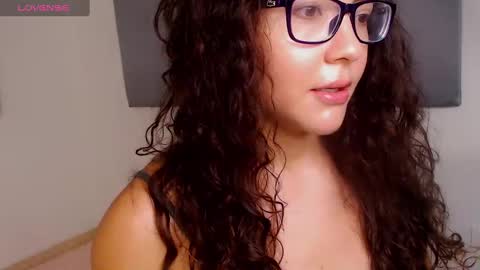 Instagram iris caprice online show from January 16, 2025, 3:23 am