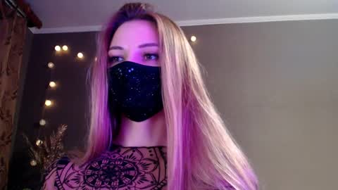 Lily online show from April 2, 2026, 4:59 pm