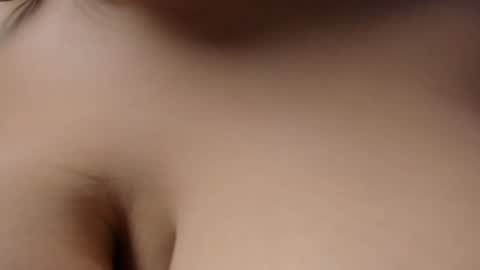 Snapshot of iris_torrez chatting on January 17, 2025, 6:33 pm Iris online show from January 17, 2025, 6:33 pm