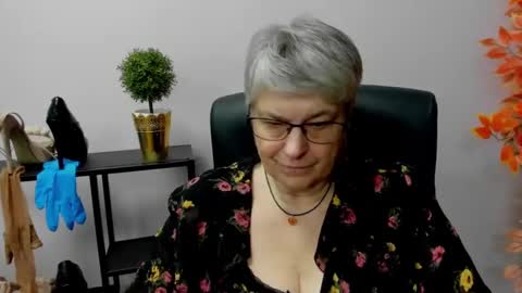 I R I S online show from January 7, 2025, 10:54 am