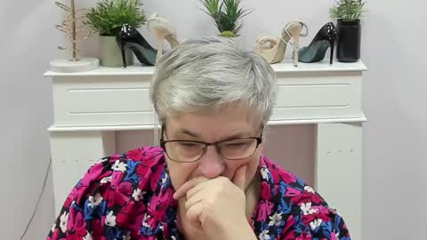 I R I S online show from March 9, 2026, 7:01 am