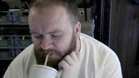 Snapshot of irishdaddy24 chatting on December 26, 2024, 2:59 pm twitter theirishman205 online show from December 26, 2024, 2:59 pm