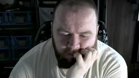 Snapshot of irishdaddy24 chatting on February 8, 2025, 12:39 pm twitter theirishman205 online show from February 8, 2025, 12:39 pm