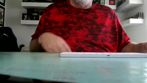 Irishdudelove online show from February 10, 2025, 2:26 pm