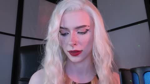 Snapshot of irisice chatting on January 6, 2025, 1:42 am Miss Iris Fansly Miss Iris new inst. online show from January 6, 2025, 1:42 am