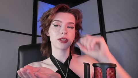 Snapshot of irisice chatting on January 7, 2025, 11:56 pm Miss Iris Fansly Miss Iris new inst. online show from January 7, 2025, 11:56 pm