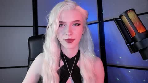 Snapshot of irisice chatting on January 28, 2025, 2:42 pm Miss Iris Fansly Miss Iris new inst. online show from January 28, 2025, 2:42 pm