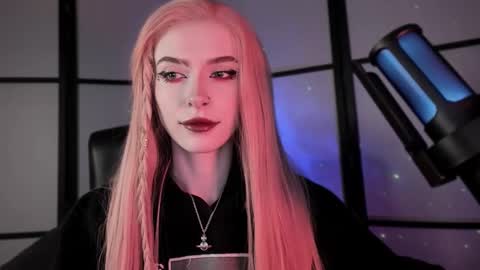 Snapshot of irisice chatting on February 9, 2025, 5:29 am Miss Iris Fansly Miss Iris new inst. online show from February 9, 2025, 5:29 am