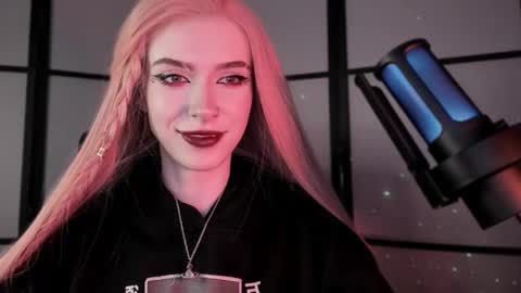 Snapshot of irisice chatting on February 9, 2025, 8:33 am Miss Iris Fansly Miss Iris new inst. online show from February 9, 2025, 8:33 am