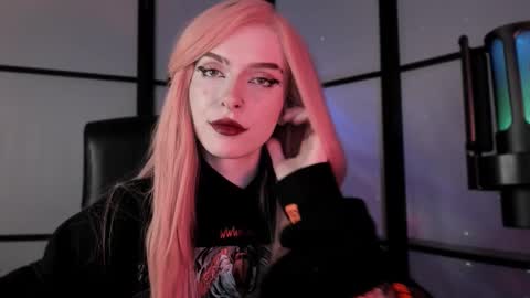 Snapshot of irisice chatting on February 21, 2025, 12:17 pm Miss Iris Fansly Miss Iris new inst. online show from February 21, 2025, 12:17 pm