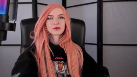 Snapshot of irisice chatting on February 24, 2025, 2:15 pm Miss Iris Fansly Miss Iris new inst. online show from February 24, 2025, 2:15 pm