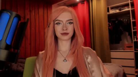 Snapshot of irisice chatting on March 5, 2025, 2:45 pm Miss Iris Fansly Miss Iris new inst. online show from March 5, 2025, 2:45 pm