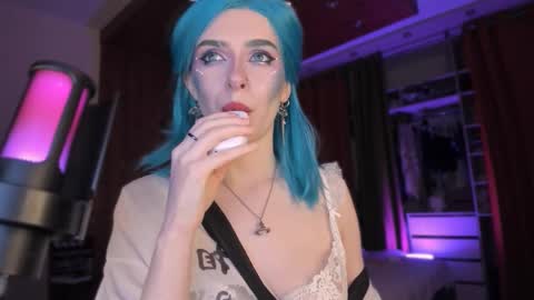 Snapshot of irisice chatting on October 30, 2025, 4:41 pm Miss Iris Fansly Miss Iris new inst. online show from October 30, 2025, 4:41 pm