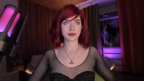 Snapshot of irisice chatting on November 7, 2025, 5:02 pm Miss Iris Fansly Miss Iris new inst. online show from November 7, 2025, 5:02 pm