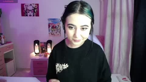 Snapshot of iriss_sky chatting on July 20, 2026, 5:33 am Iris online show from July 20, 2026, 5:33 am