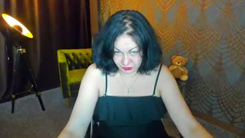 Snapshot of irissmoon1 chatting on July 18, 2026, 6:12 pm Iris online show from July 18, 2026, 6:12 pm