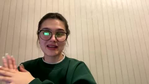 irisss31 online show from February 15, 2025, 7:28 pm