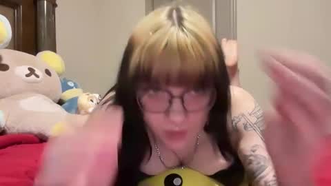 Snapshot of irissweets chatting on January 7, 2026, 1:52 am irissweets online show from January 7, 2026, 1:52 am