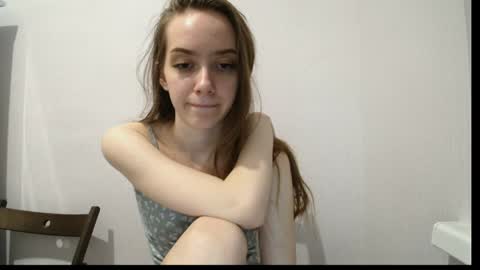 irma_b2004 online show from May 16, 2026, 7:34 pm