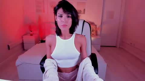 Snapshot of irma_dust chatting on September 19, 2025, 3:24 pm IRMA FOLLOW ME online show from September 19, 2025, 3:24 pm