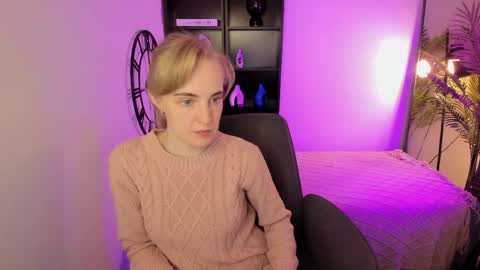 Snapshot of irmaronn chatting on April 6, 2026, 8:26 am Irma online show from April 6, 2026, 8:26 am