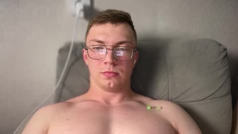 Iron online show from October 17, 2025, 9:28 pm